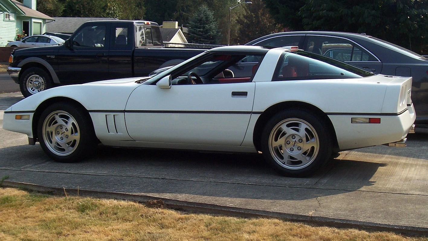 Corvette Generations/C4/C4 1990 White.webp